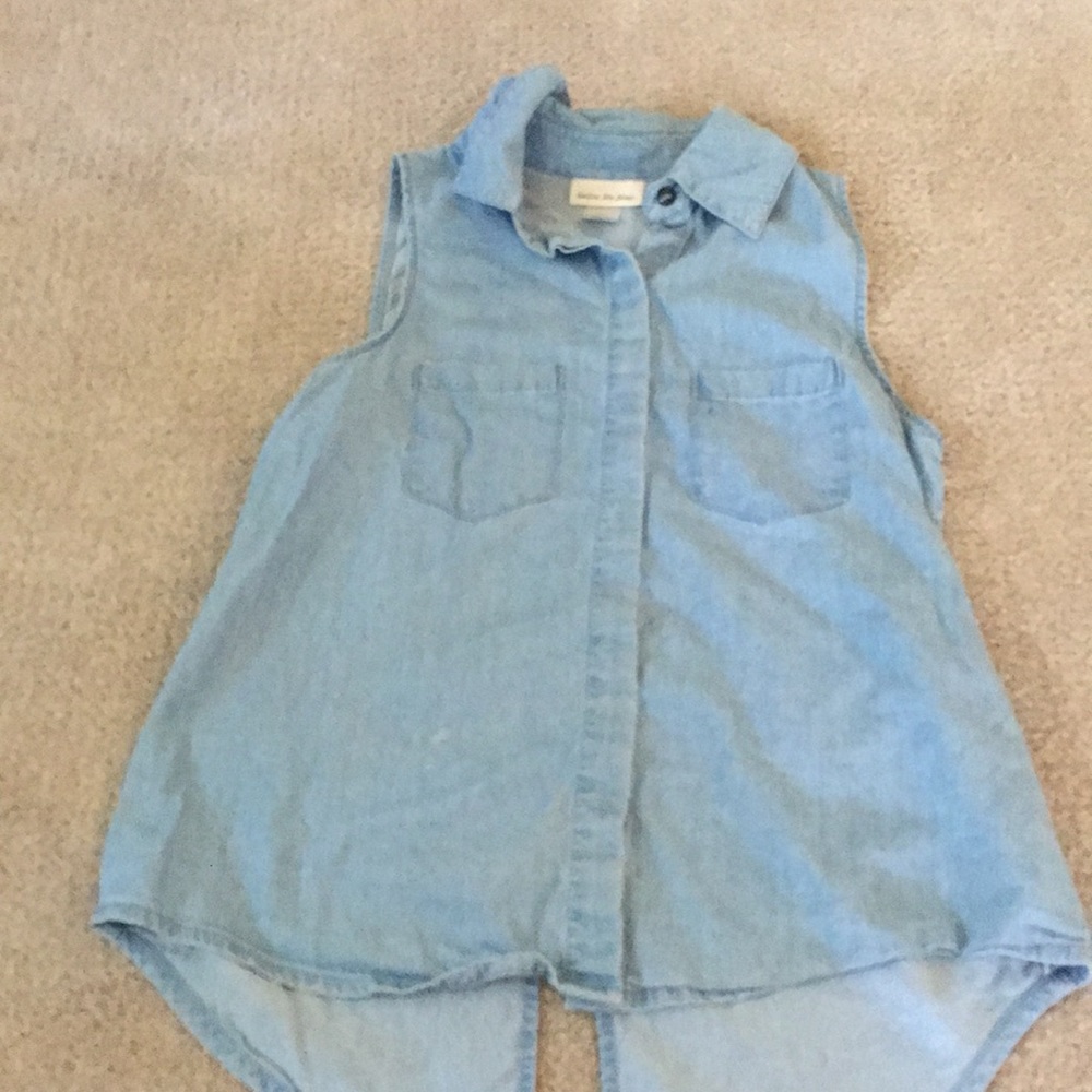 chambray sleeveless shirt